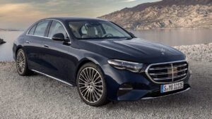 Mercedes-Benz-E-Class-2024-suspension-accident