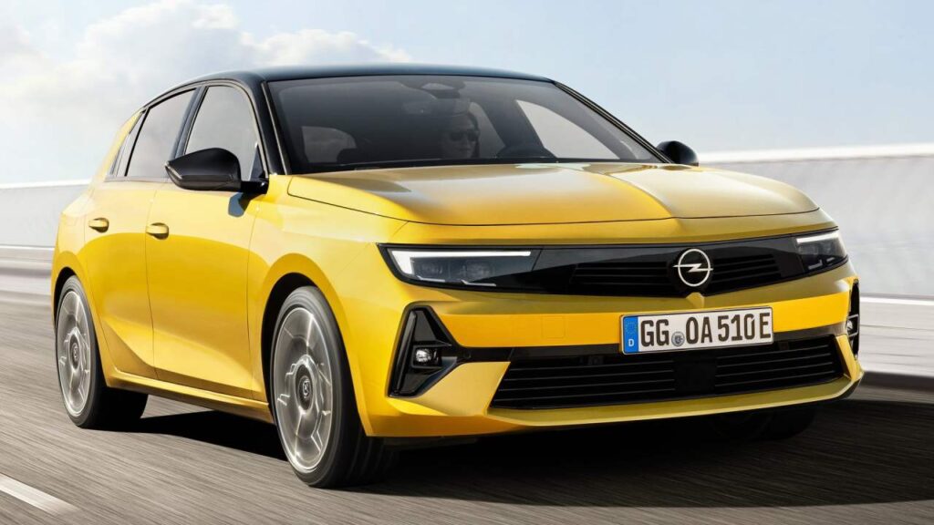 Opel-Astra-2024-fuel-leak