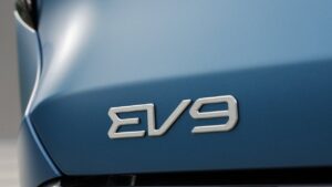 Kia-EV9-missing screws-seats-kba