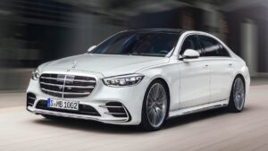 Mercedes-Benz-S-Class-fuse-box-fire
