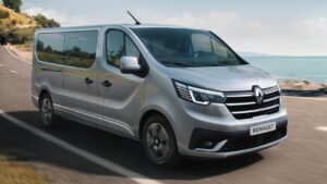 renault-trafic-2025-airbag-injury