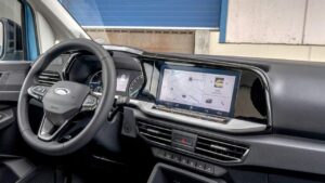 ford-transit-connect-2023-2024-rear-camera